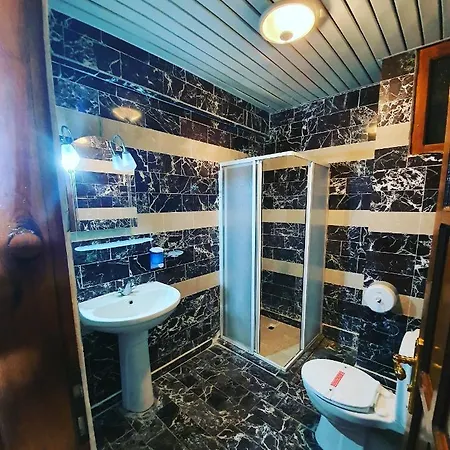 Silver Pine Hotel
