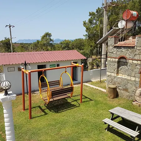 Отель Silver Pine 3*